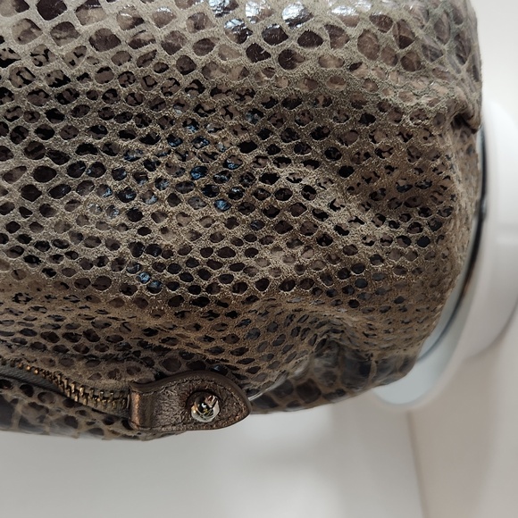 Elliott Lucca Python Grey metallic Hobo bag. - Picture 3 of 9